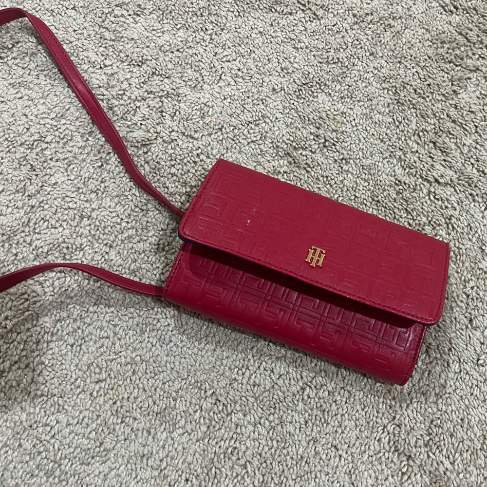 Tommy Hilfiger Blue and Red Wallet